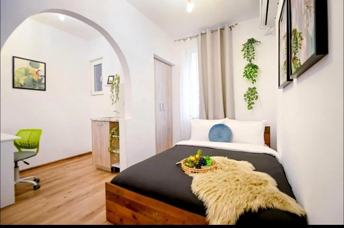 Fluidity - Refined 2Br Retreat In City Center Bucareste 0*,  Roménia