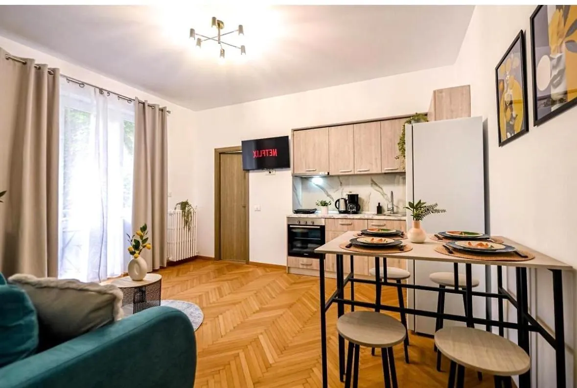 Fluidity - Refined 2Br Retreat In City Center Bucareste Apartamento